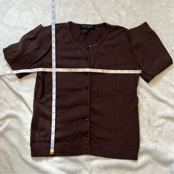 Cable & Gauge brown button-up sweater cardigan. 3/4-sleeve. Size Small. - Picture 3 of 6